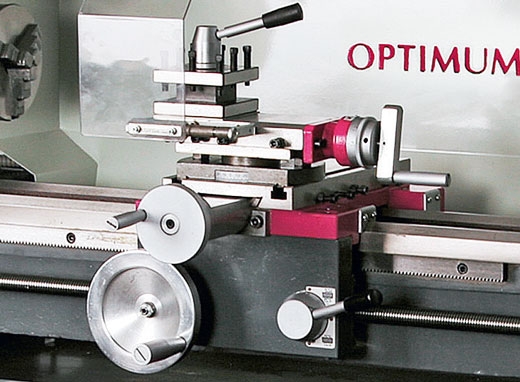 STOLNÍ SOUSTRUH NA KOV OPTIMUM OPTITURN TU2506 230V