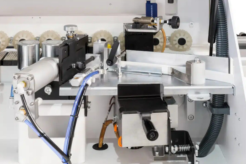 Olepovačka hran LANGE Maschinenbau B72K